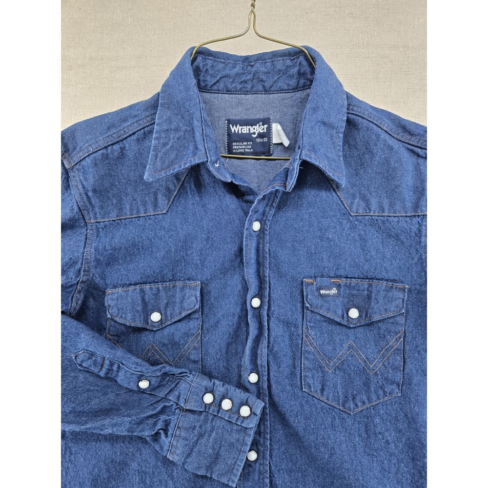 Vintage Wrangler 15.5x33 Medium Western Pearl Snap Shirt Dark Blue 80s Made USA